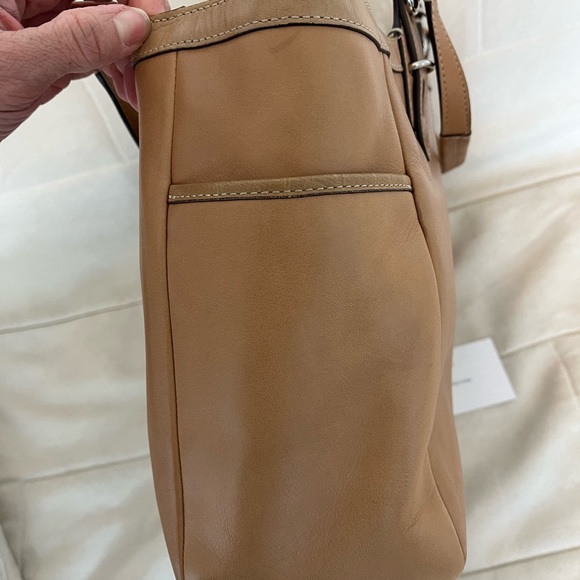 Coach tan leather shoulder bag - Picture 5 of 9